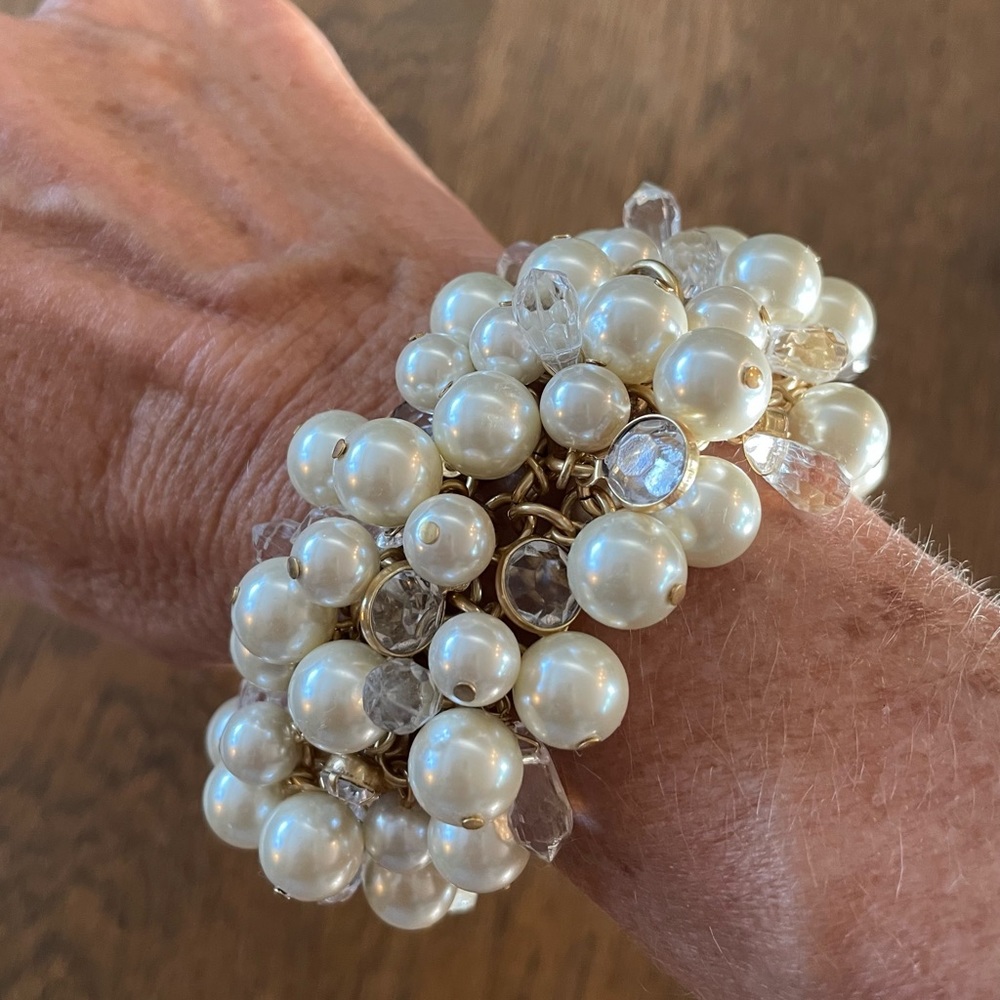 J Crew Statement Pearl Bracelet with Rhinestones Clear Crystal Beads